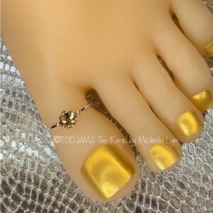 TOE RING Golden Sand Crystal Statement Big Toe Energy, Elastic Stretch Toe Ring